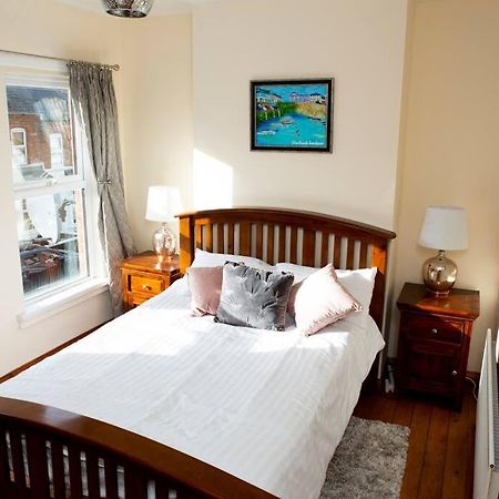 Cheerful 2 Bedroom House In The Heart Of Belfast Exterior foto